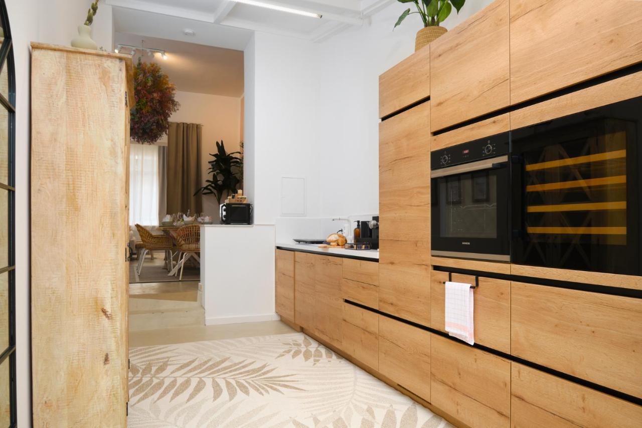 Park Avenue Apartments - Dom Mit Stil - Kueche - Parkplatz - Wlan - 65 Zoll Tv - Netflix Cologne Exterior photo